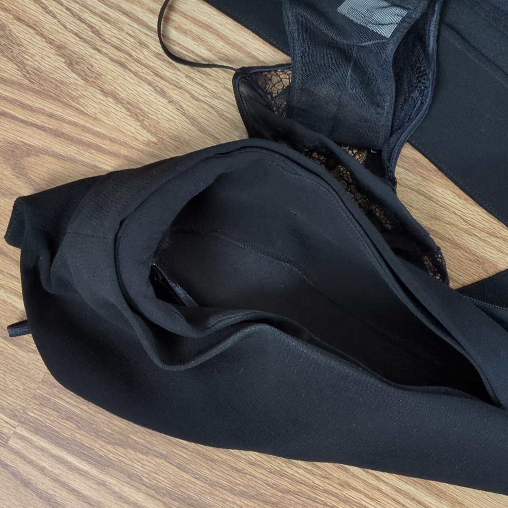 BCBG Black Plunge Neck Sleeveless Cocktail Gown - Picture 5 of 12